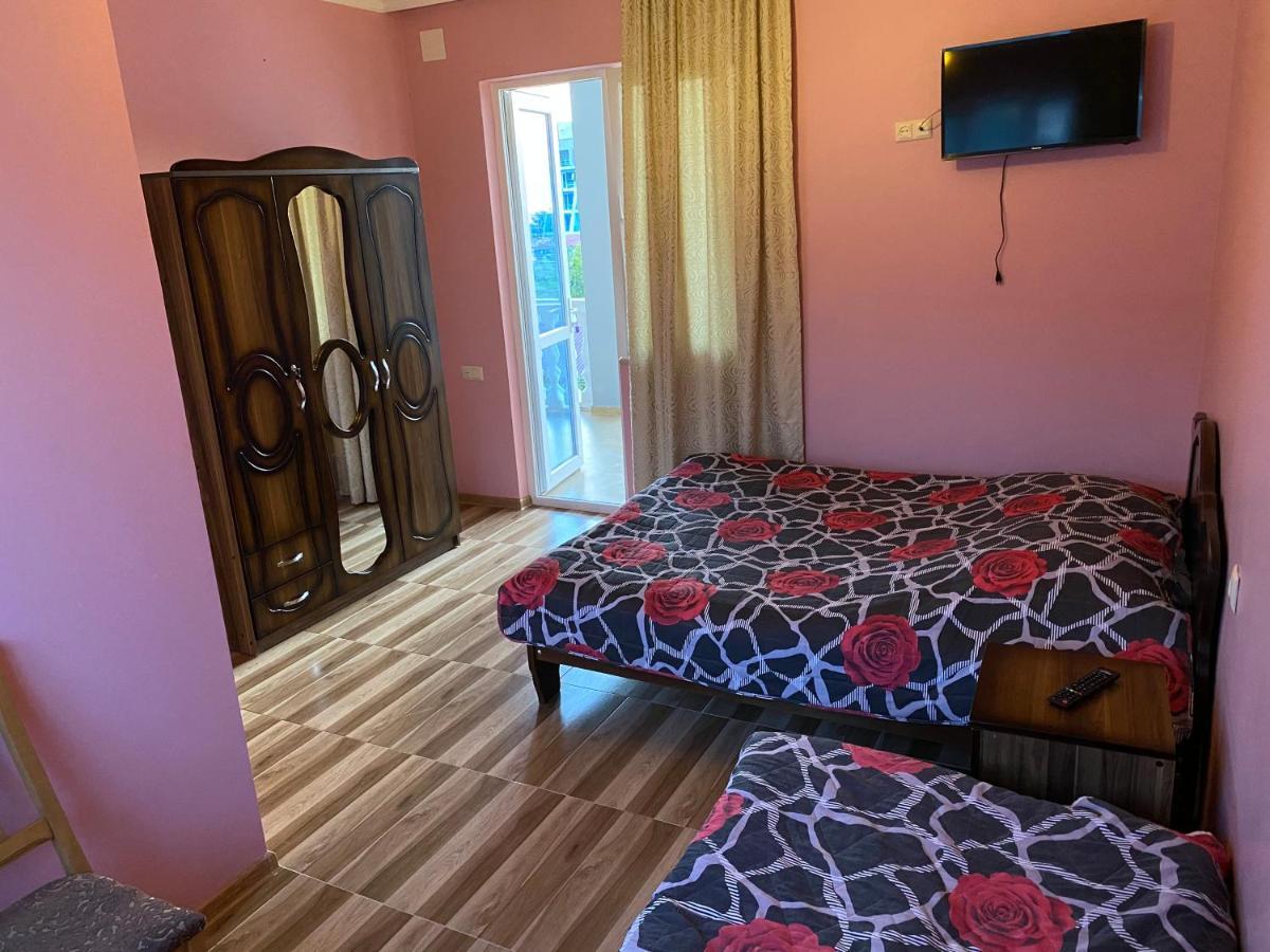 Beliy Dom Hotell Kvariati Eksteriør bilde