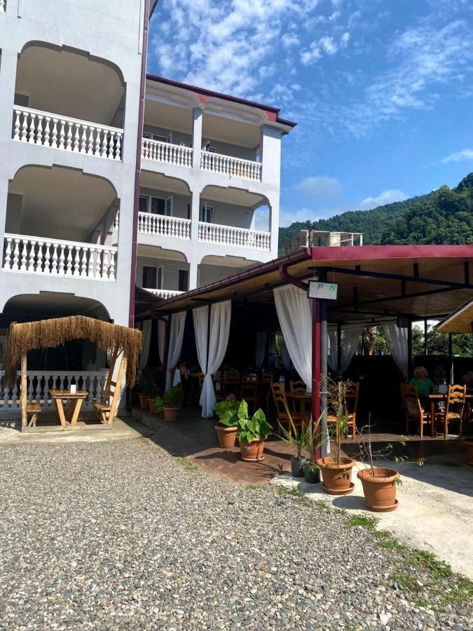 Beliy Dom Hotell Kvariati Eksteriør bilde